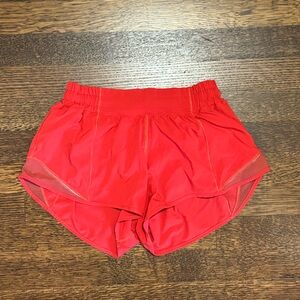 LULULEMON hottie hot shorts 2.5’ red and pink size 4